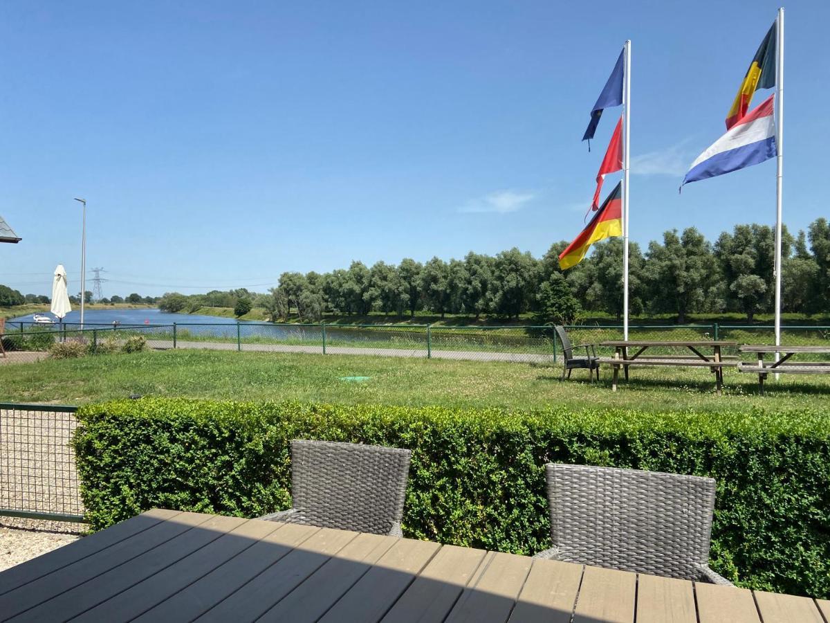 Chalet Eau Vive Maaseik Luaran gambar